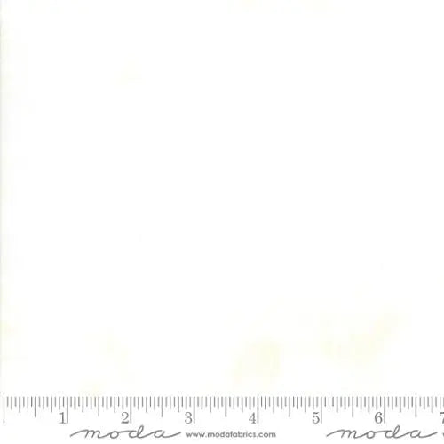 531 White Eggshell Moda Grunge - Fat Quarter