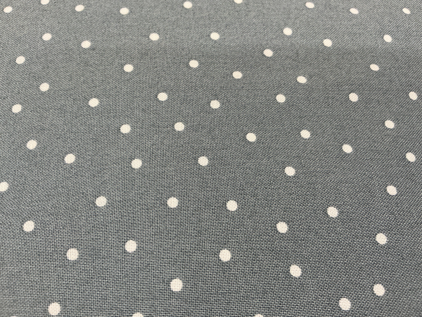 FI Nest Pea Flower Dots