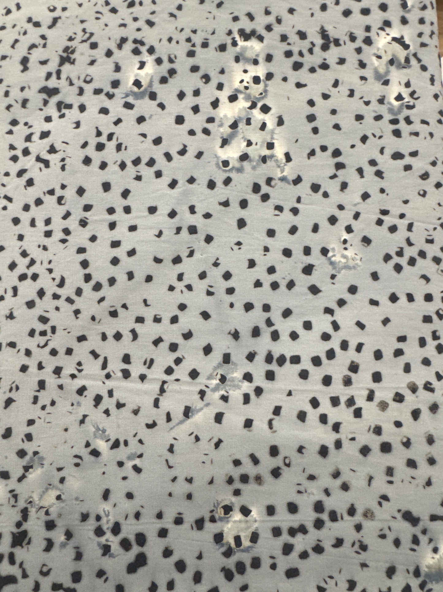 AN Geo Dots Grey