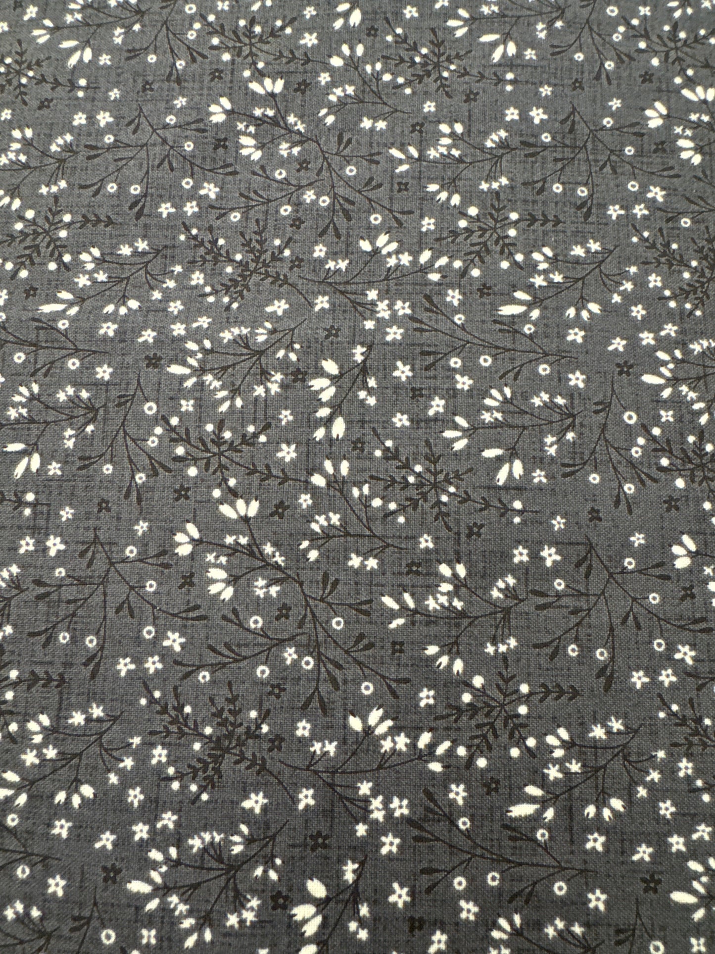 FI Grassland Ditsy Floral Gray