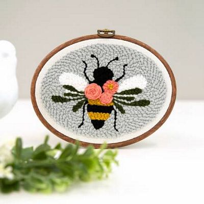 Punch Needle Embroidery Kit Bloomin Bee Faux Wood