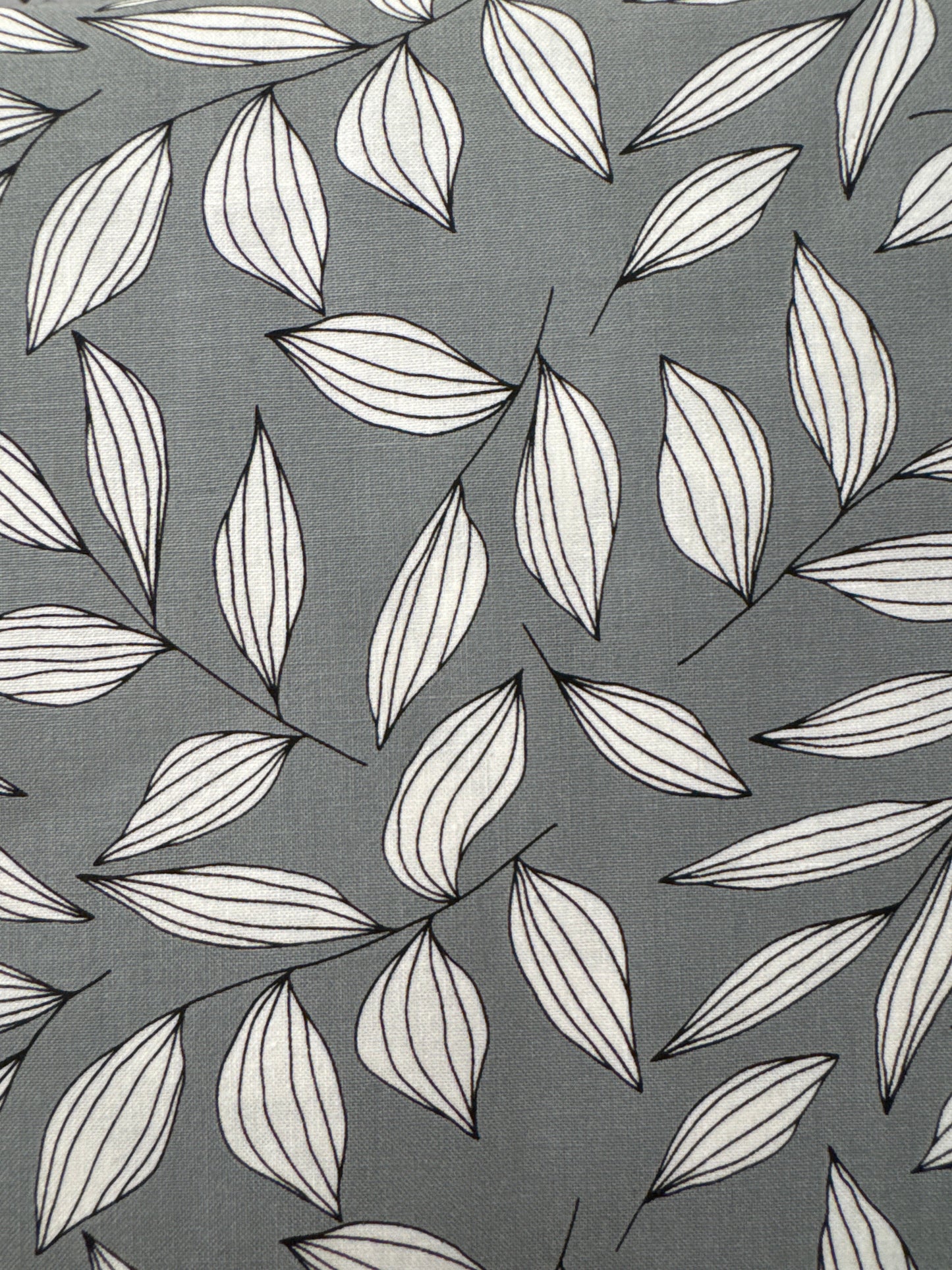 MO Create Drawn Leaves Light Grey