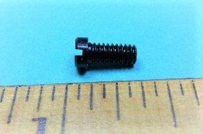 SCREW Singer 111W Feed Dog
