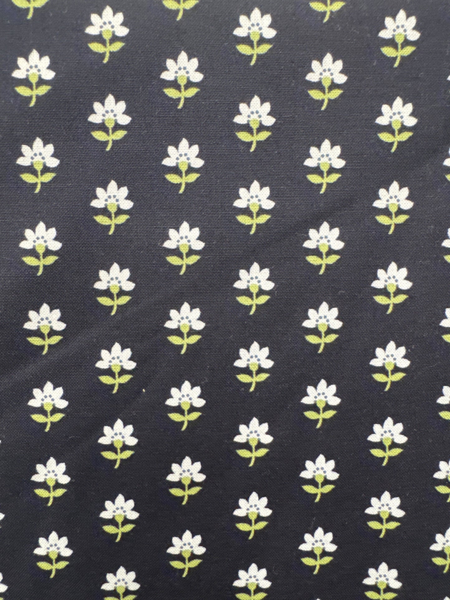 MO Shoreline Flower Print Dark Blue
