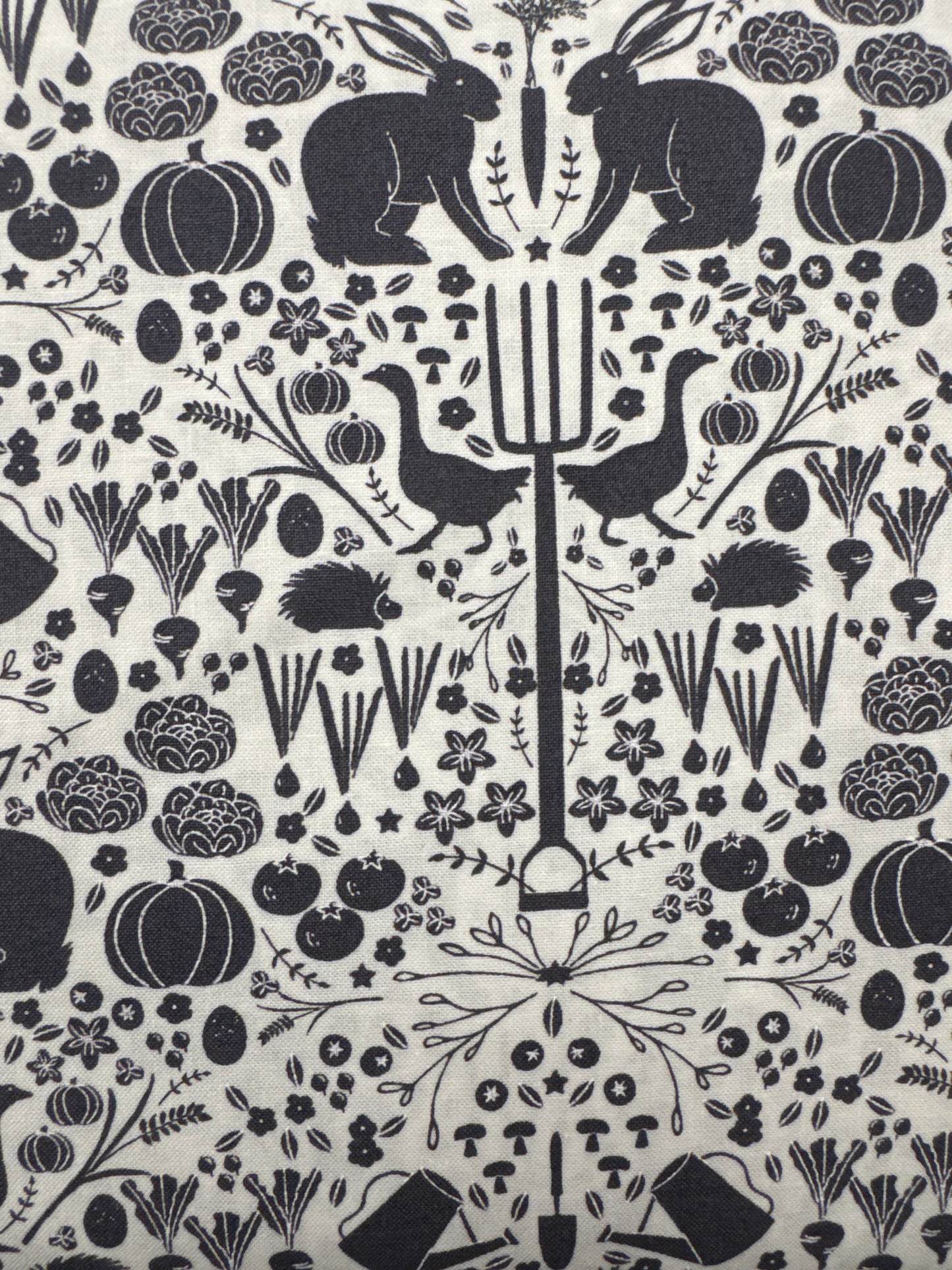 MO Midnight in the Garden Main Black on White