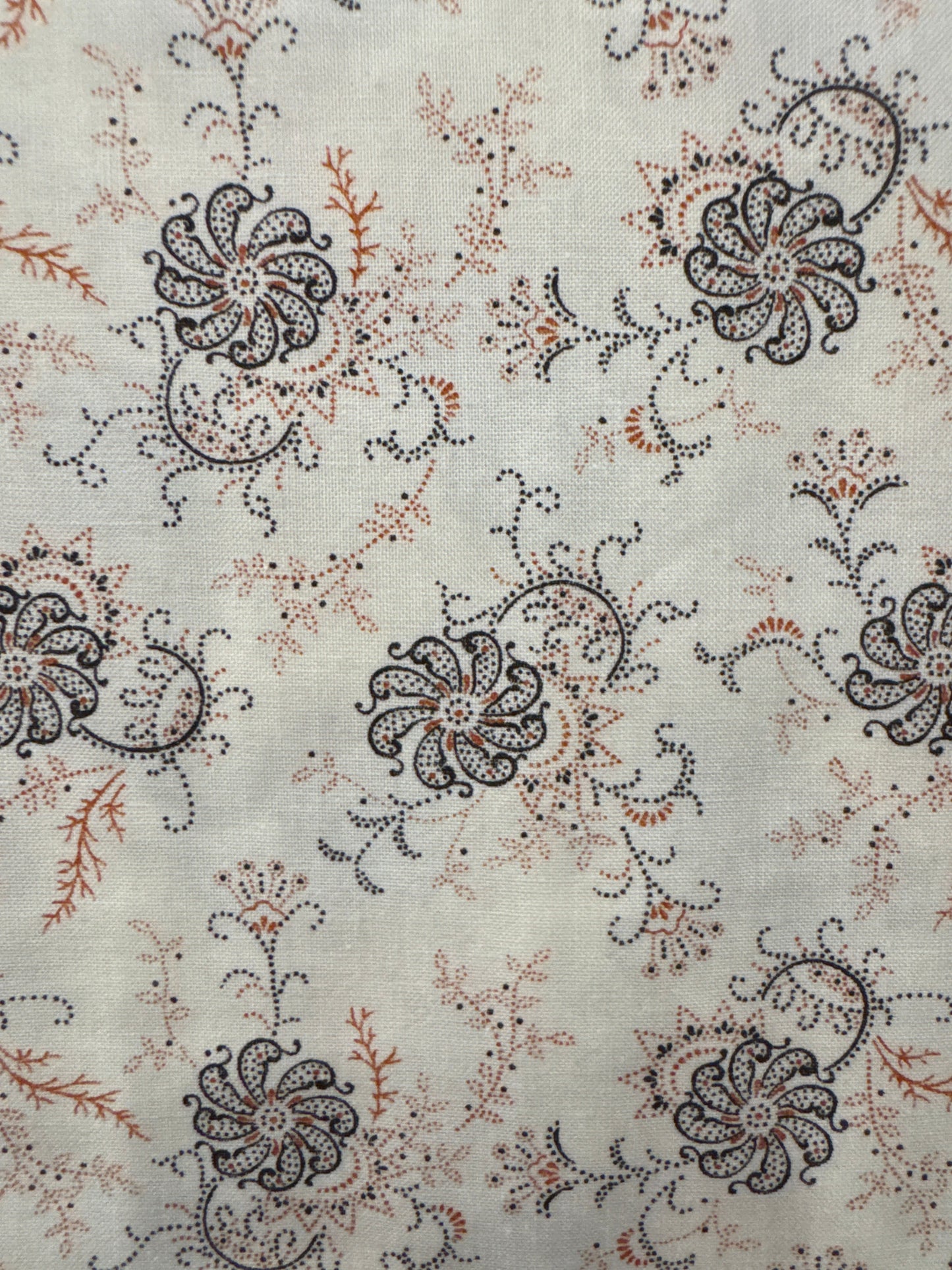 MO Rustic Gatherings Spinning Flowers Cream