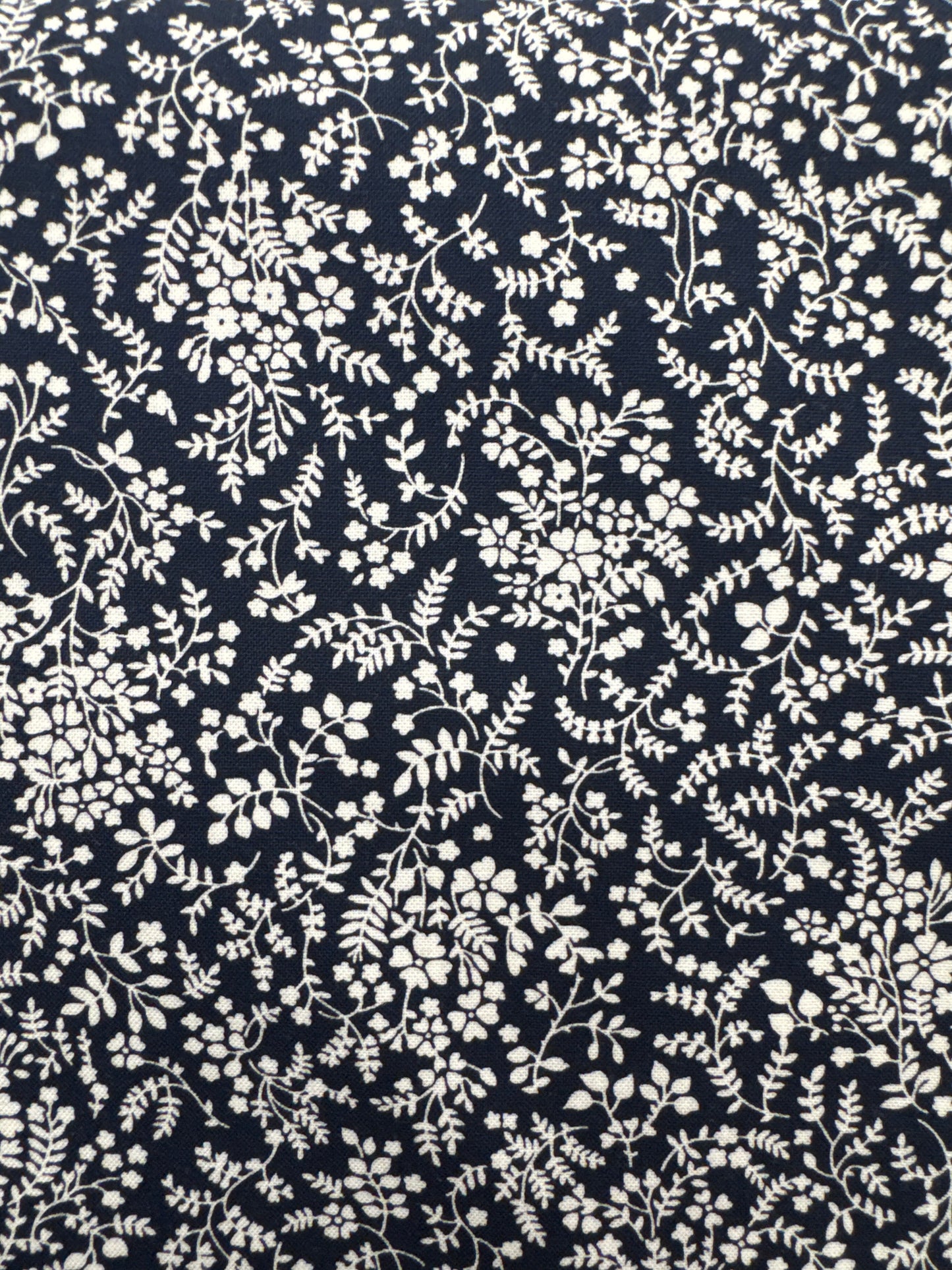 MO Shoreline White Small Floral on Black