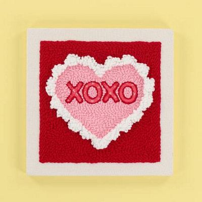 Punch Needle Embroidery Kit Hugs & Kisses 10in