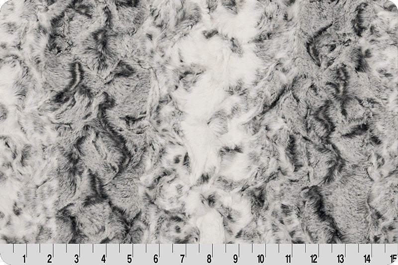 Black Signature Luxe Cuddle Snowy Owl Blanket 60" x 72"